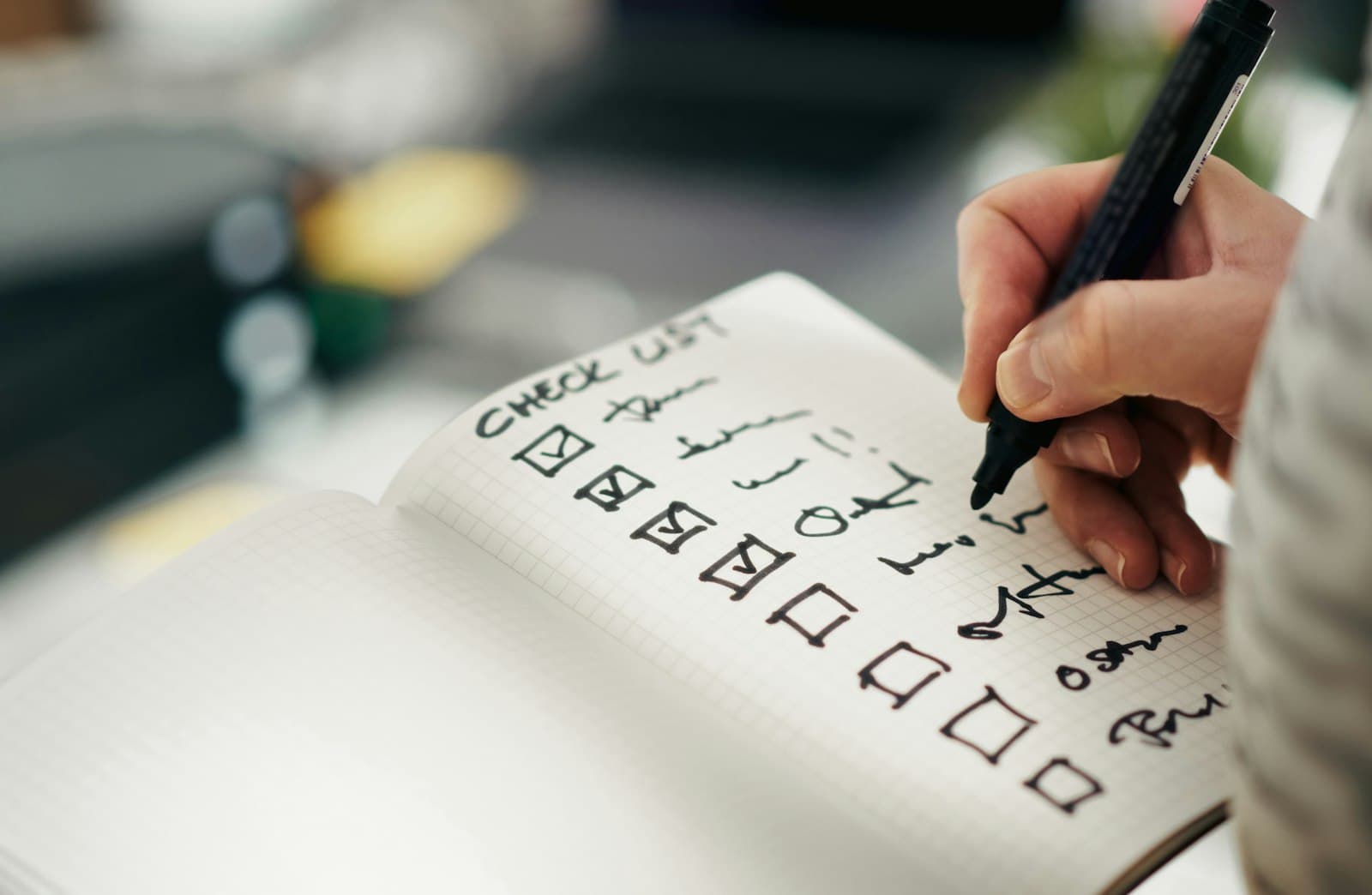 Cómo revisar una planificación creada con IA: checklist docente antes de llevarla al aula